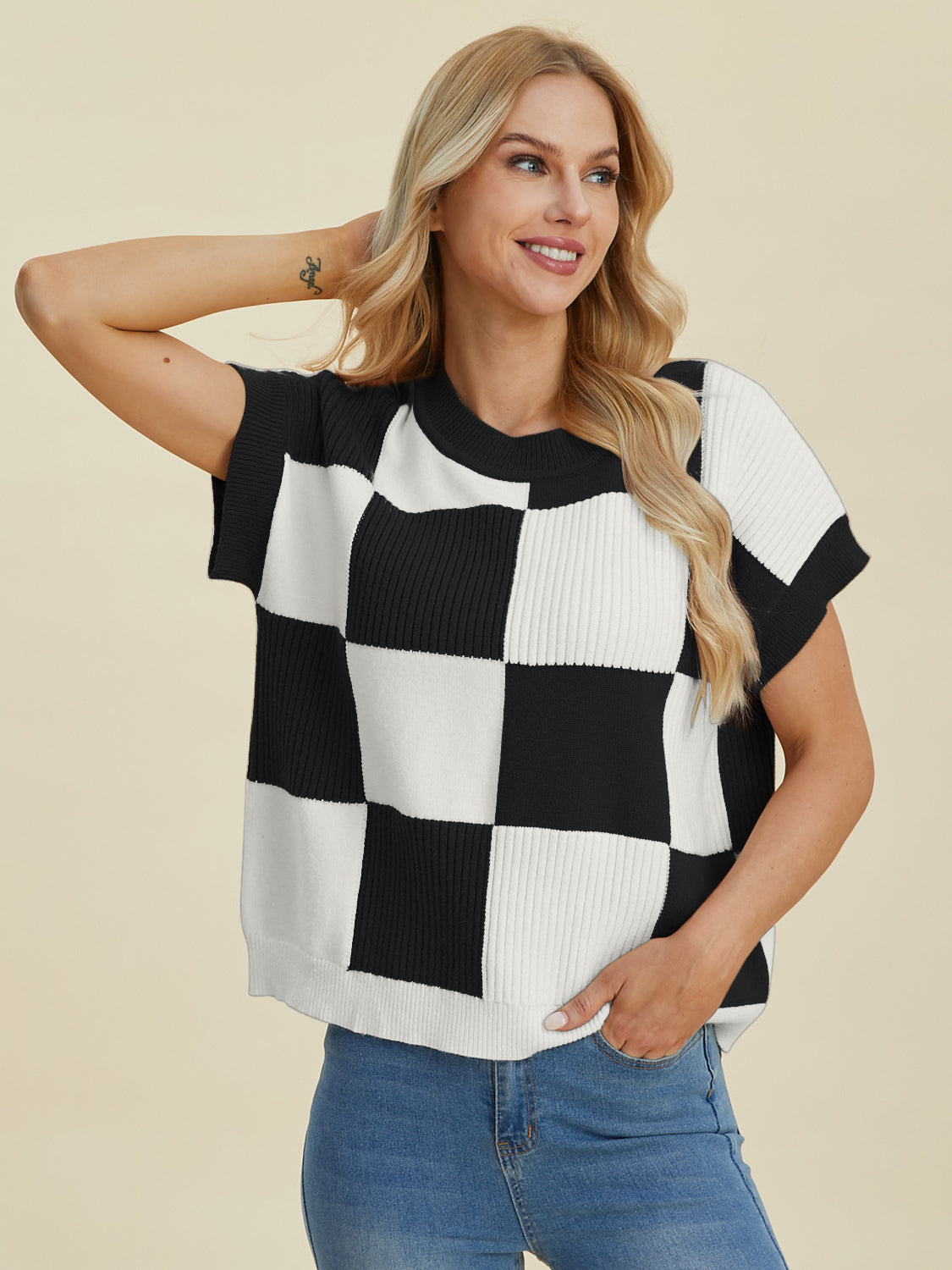chickened round neck short sleeve sweater