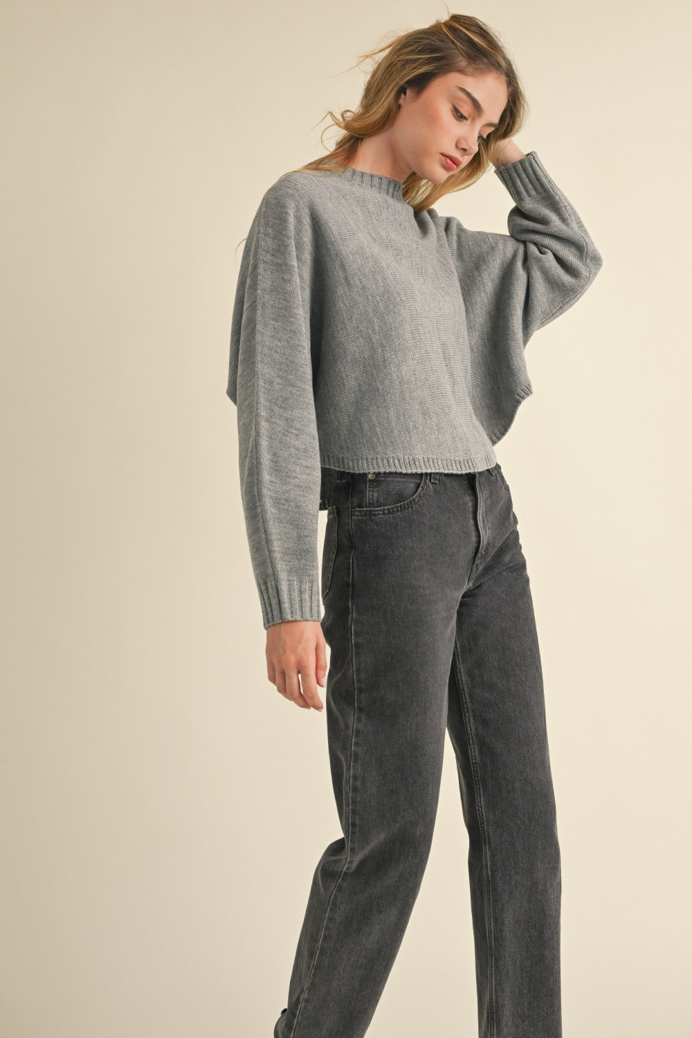 Round Neck Dolman Sleeve Cropped Sweater//