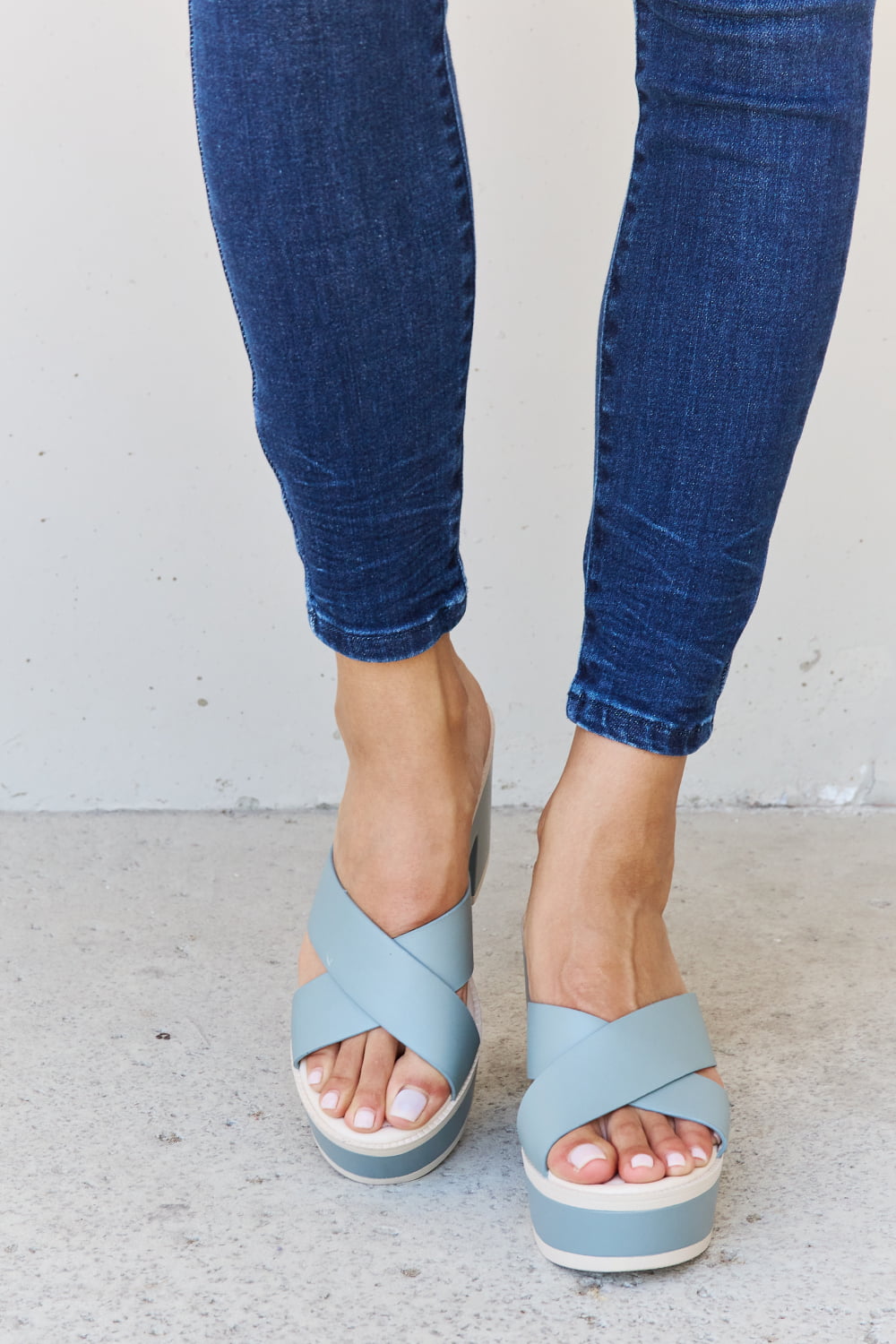 The Moments Contrast Platform Sandals in Misty Blue