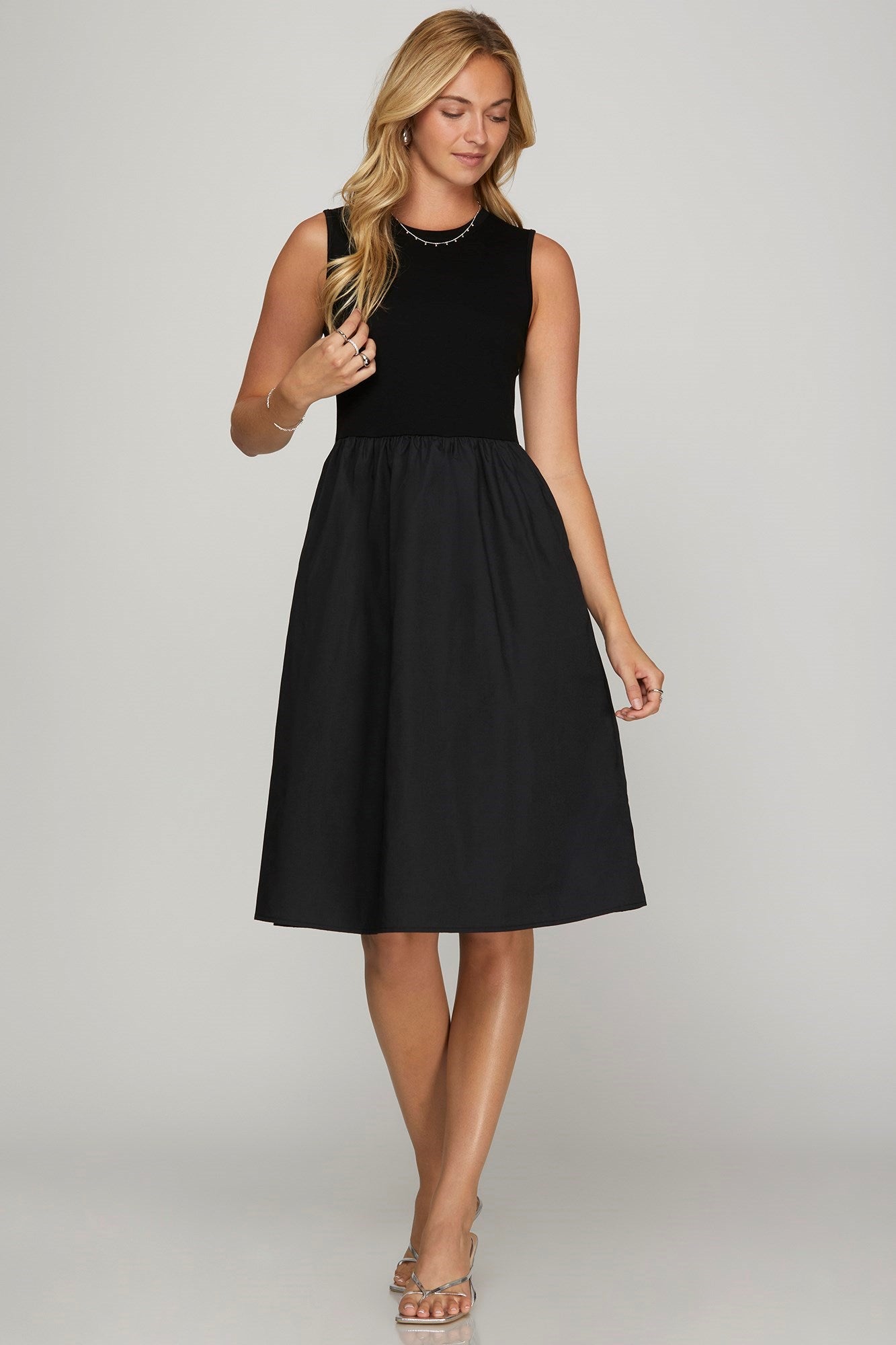 Sleeveless Poplin Woven Midi Dress with Pockets Plus Size
