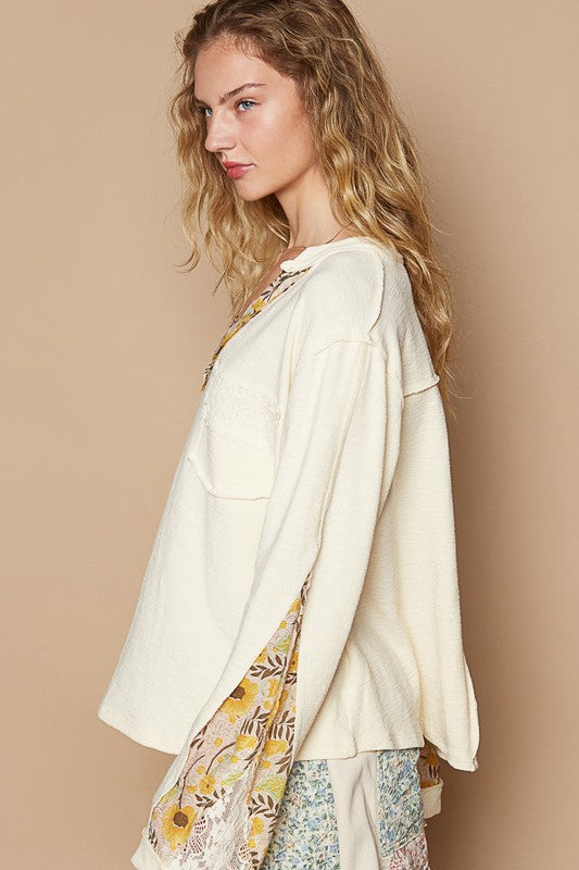POL Lace Detail Flower Printed V-Neck Knit Top Cream / M