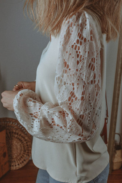 V Neck Lace Balloon Sleeve Blouse