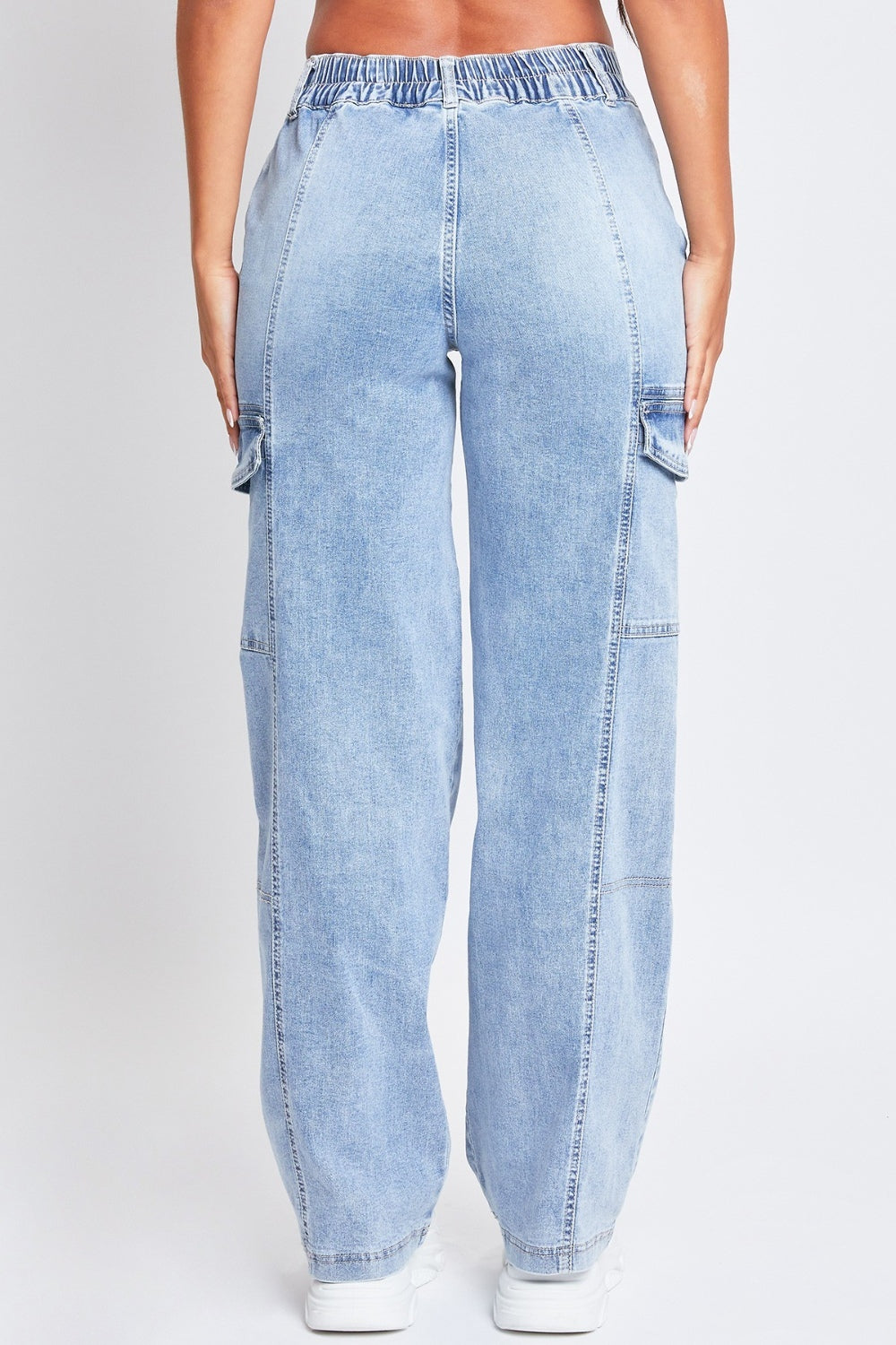 High-Rise Straight Cargo Jeans – Utility Meets Curve-Enhancing Comfort